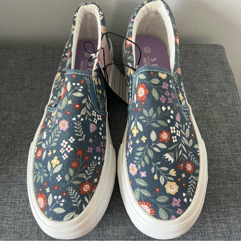 Serra Canvas Floral slip on Sneakers memory foam size 10 NWT